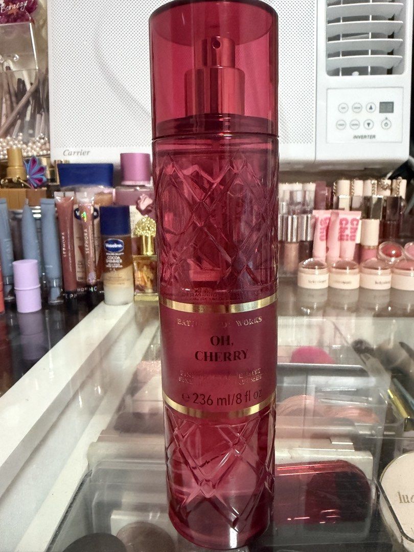 BBW Oh Cherie (Category: Fragrance & Deodorants) located in Paranaque City. Submitted by wakeupnmakeup.ph (Listing ID 1462662548, Image 1). Description: Sprayed once.