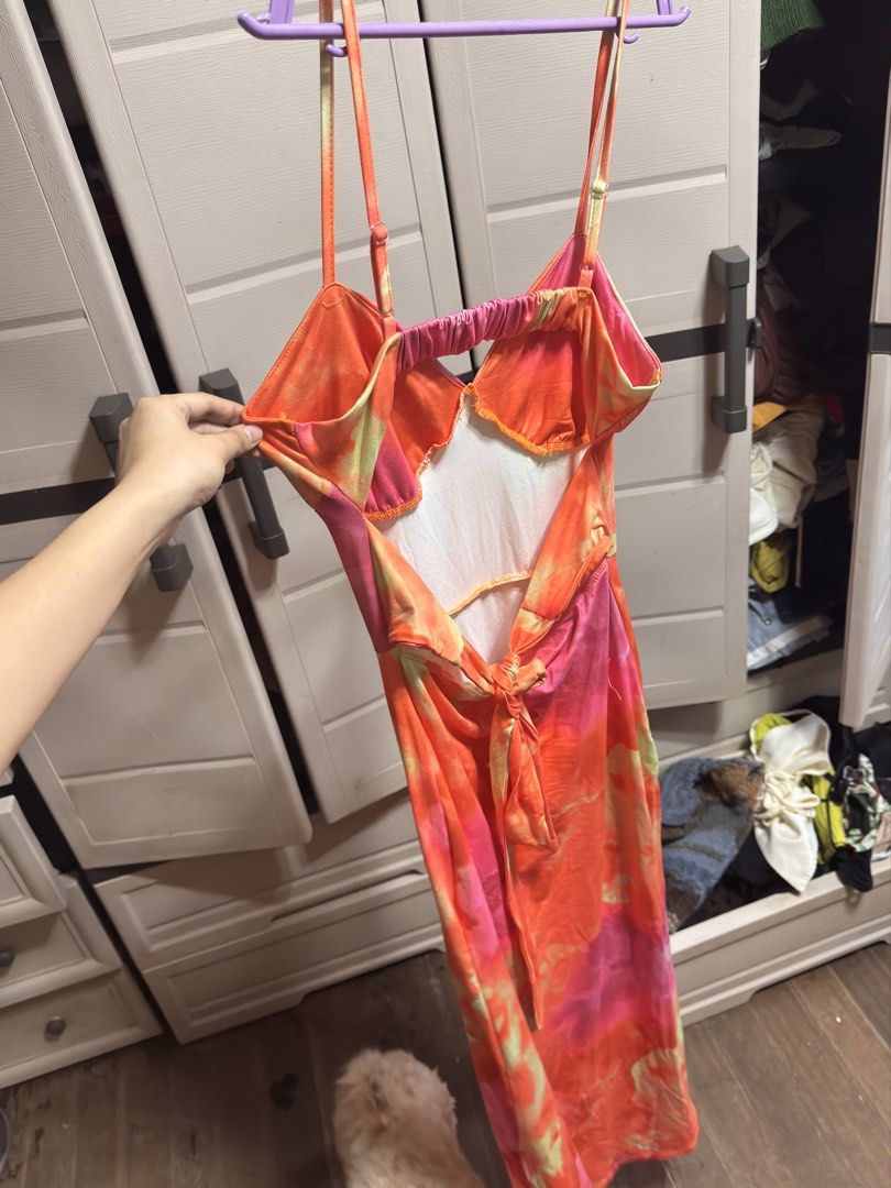 beach dress (Category: Dresses) located in Pasig City. Submitted by ce_16 (Listing ID 1462536552, Image 2). Description: never used brand new pa na wash lang .