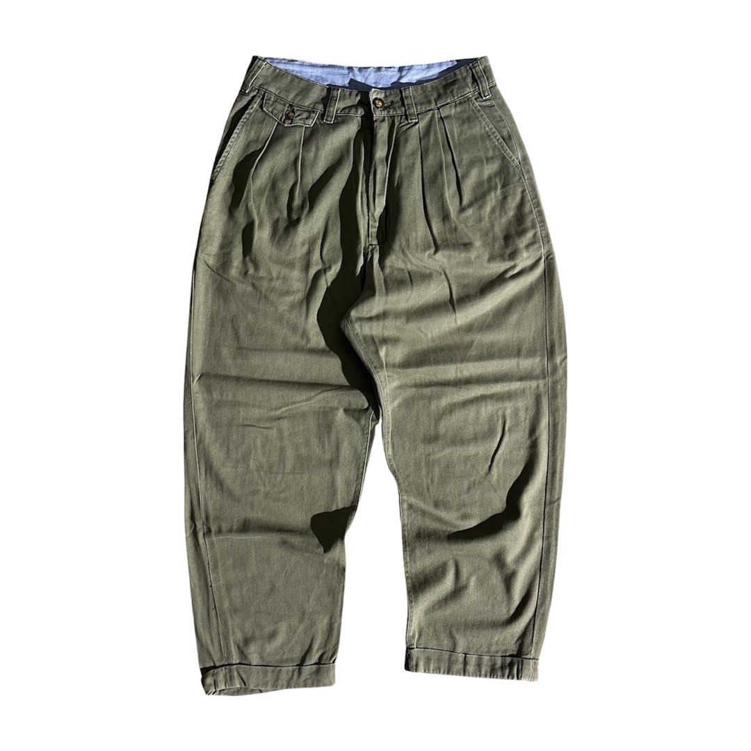 Beams Plus Pleated Chino Pants (Category: Chinos) located in Daraga. Submitted by th3cliquejunks (Listing ID 1462464808, Image 1). Description: Beams Plus Pleated Chino Pants Tagged Size: Small Condition: 9/10 Color rate: 9/10 No major flaw Made in: Japan Measurement: Waist: 30” Length: 36” Hem: 7.5” - 2,000 Dm!.