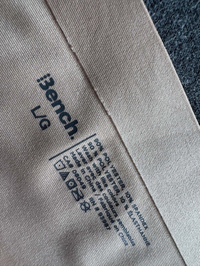 bench beige thong L (Category: Undergarments & Loungewear) located in San Jose. Submitted by 99ners (Listing ID 1462453648, Image 2). Description: .