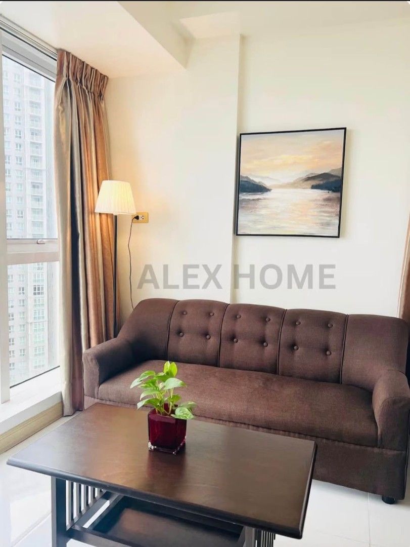 BGC condo unit for Rent (Category: Apartments & Condos) located in Taguig. Submitted by reb_ninz (Listing ID 1462606210, Image 2). Description: South of Market Residences 📍25th Street corner 11th Avenue Bonifacio Global City ✅Studio unit ✅around 42sqm. ✅28K inclusive of association dues ✅Minimum 1 year rent ✅No parking ✅2mons security deposit + 1mon advance Very near to the following: - SM Aura - Market Market - BGC Highstreet - The Finance Cent