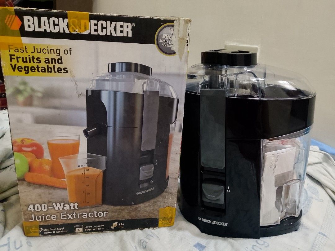 Black & Decker 400-Watt Juice Extractor (Category: Juicers, Blenders & Grinders) located in Antipolo. Submitted by sha_fores (Listing ID 1462491002, Image 1). Description: - Black & Decker Juice Extractor - Fast juicing for fruits and vegetables - Powerful 400-watt motor - Large capacity pulp container - Durable stainless steel cutter and strainer - BPA-free materials for healthy juicing - Excellent working condition - Original box included.