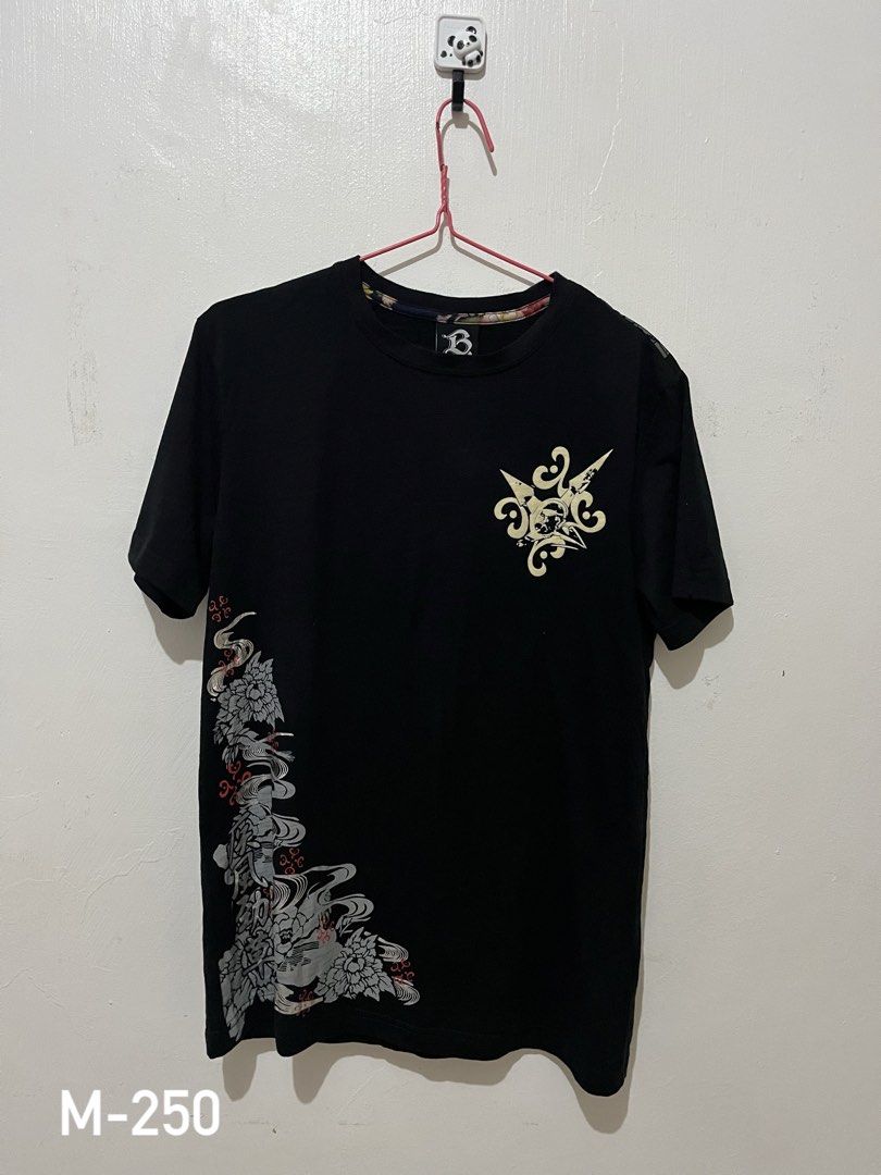 Black Bone Design Group “Kiku” Sukajan Graphic Tee (Category: Tshirts & Polo Shirts ) located in Manila. Submitted by chanie836 (Listing ID 1462518018, Image 1). Description: .