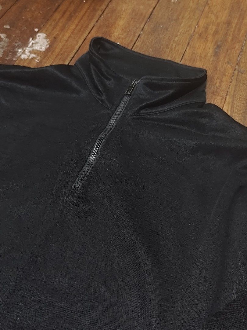 Black Half-Zip Sweater (Category: Coats, Jackets and Outerwear) located in Manila. Submitted by mark_trapero (Listing ID 1462579891, Image 3). Description: Black Half-Zip Sweater Dimes: 24.5x21 (M on tag) No Issues 250 Meetups around Manila only Shipping thru Lalamove (shouldered by buyer).
