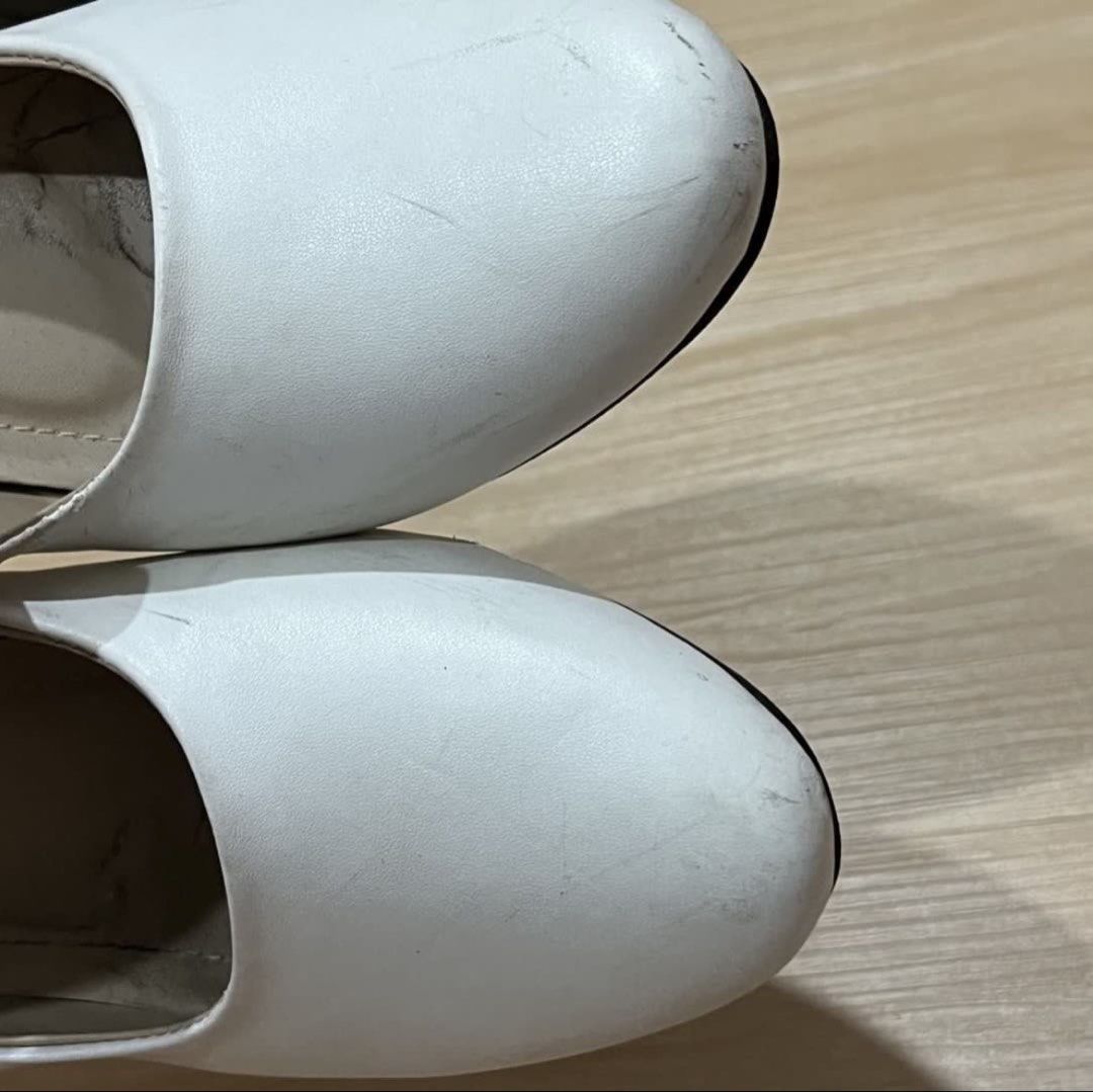 black heels and white heels (bundle) (Category: Heels) located in Quezon City. Submitted by reesedeclutters (Listing ID 1462634046, Image 3). Description: • price: 300 pesos • meroma black heels - size 40; best fits size 9 - 8/10 condition • zanea white heels - labeled size 10 but best fits size 9 - 7/10 condition - with flaws (see pics) - comes with original box • both worn once or twice • im a size 10, and these fit exactly just right, so they’