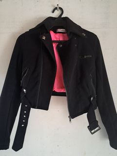 (Category: ) located in . Submitted by lnmrzzllch (Listing ID 1462520155, Image 1). Description: .