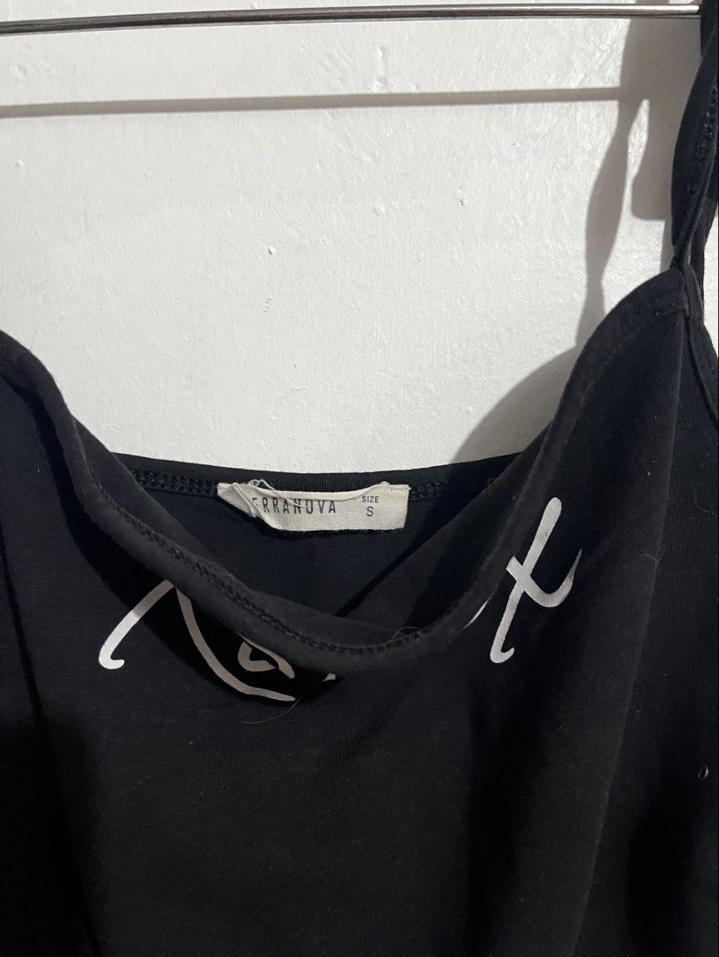 BLACK RELAX ONESIE SIZE SMALL (Category: Blouses) located in Makati City. Submitted by girlydy (Listing ID 1462649069, Image 2). Description: .