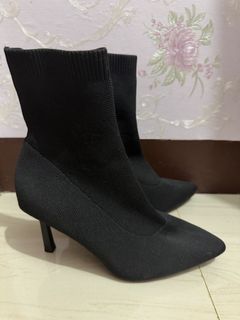 (Category: ) located in . Submitted by petite_preloved2 (Listing ID 1462560769, Image 1). Description: .
