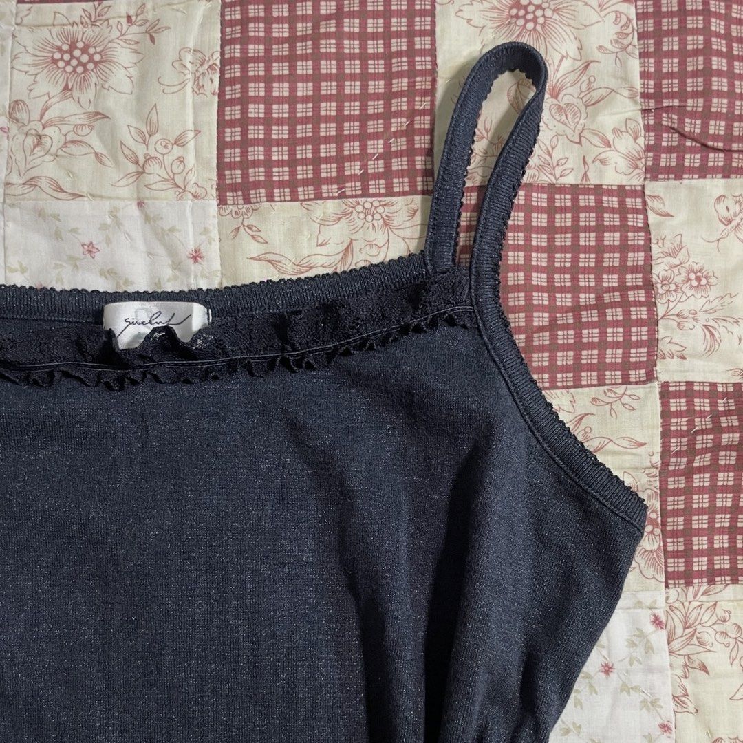 Black sparkly ruffled trim design basic camisole top (Category: Sleeveless) located in Baguio. Submitted by emira.seoul (Listing ID 1462523393, Image 3). Description: - no flaws - like new condition - with original tag (Sincerely J) - m to l - cute basic - washed and ready to use ᥫ᭡.ִֶָ𓂃.