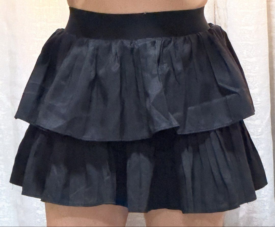 Black Tiered Ruffle Mini Skirt (Category: Skirts) located in Valenzuela. Submitted by rachmcadams (Listing ID 1462507300, Image 1). Description: • No brand, from TTShop • Good as new • No issues, just needs ironing • Fits XS-S RFS: Decluttering What you see is what you get! .