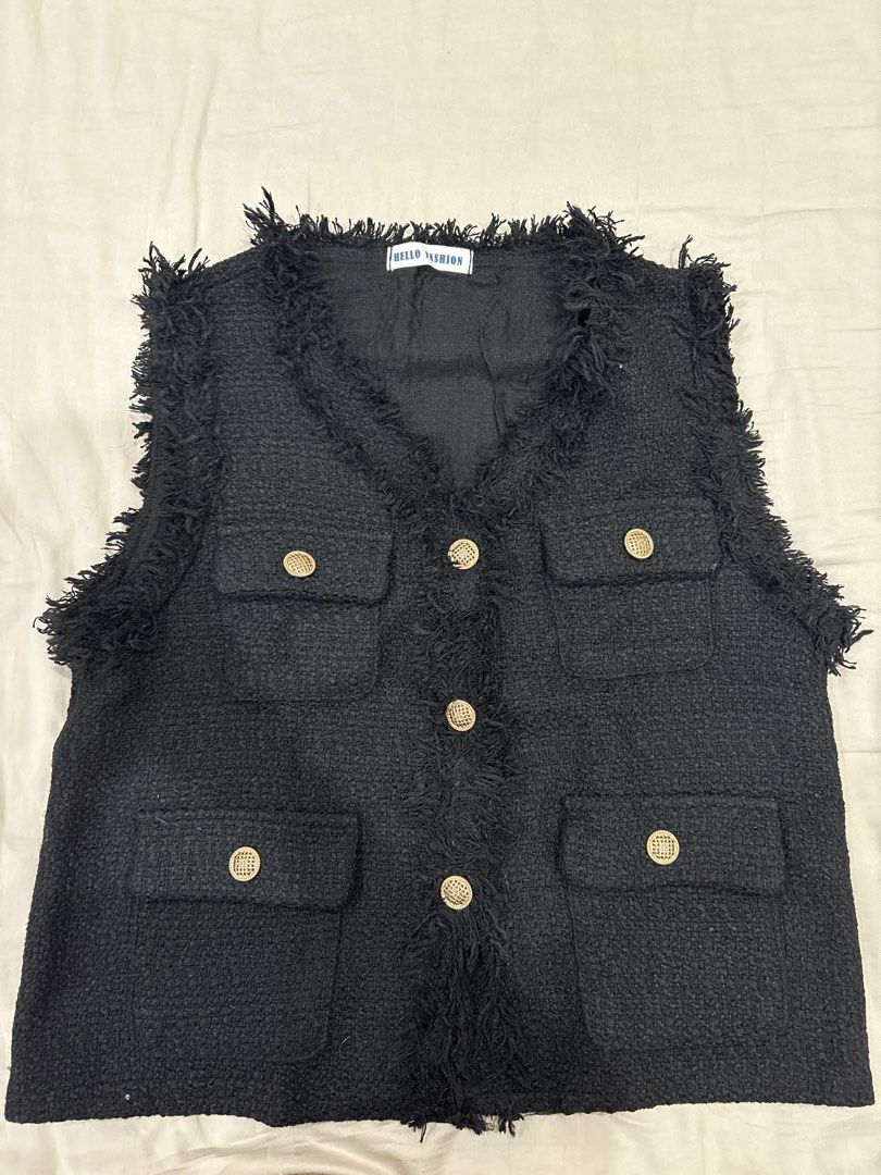Black Tweed Vest & Black Collared Top Set (Category: Blouses) located in Paranaque City. Submitted by kaescloset.18 (Listing ID 1462587658, Image 2). Description: -free size fits S-M - bought from platinum bangkok.