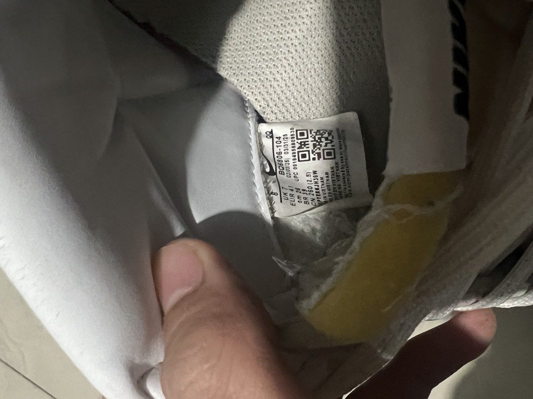 Blazer 77 (Category: Dress Shoes) located in Manila. Submitted by kayee.3 (Listing ID 1462466438, Image 3). Description: negotiable!.