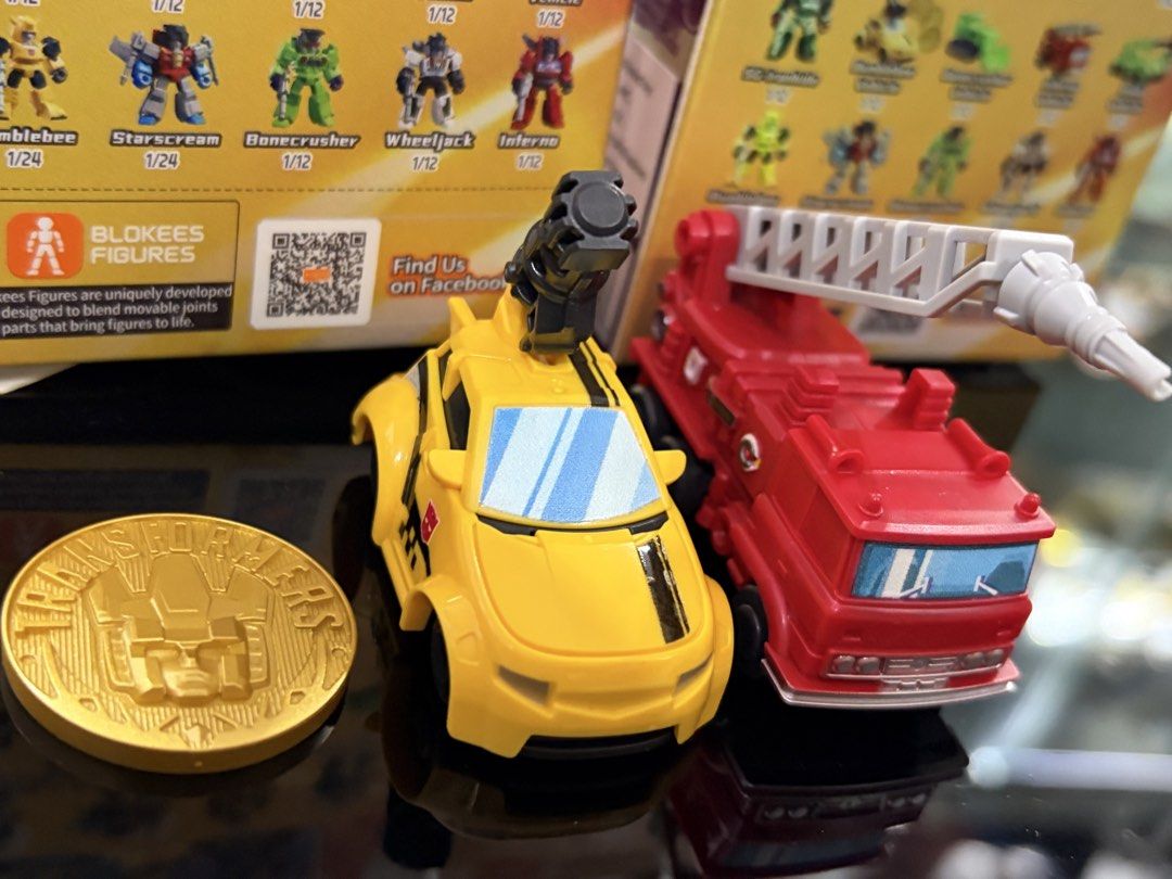 Blokees transformers (Category: Action & Battle Toys) located in Makati City. Submitted by tomypom (Listing ID 1462565859, Image 2). Description: Authentic Blokees Transformers Bumblebee Optimus prime Complete with box 299 pesos only! .
