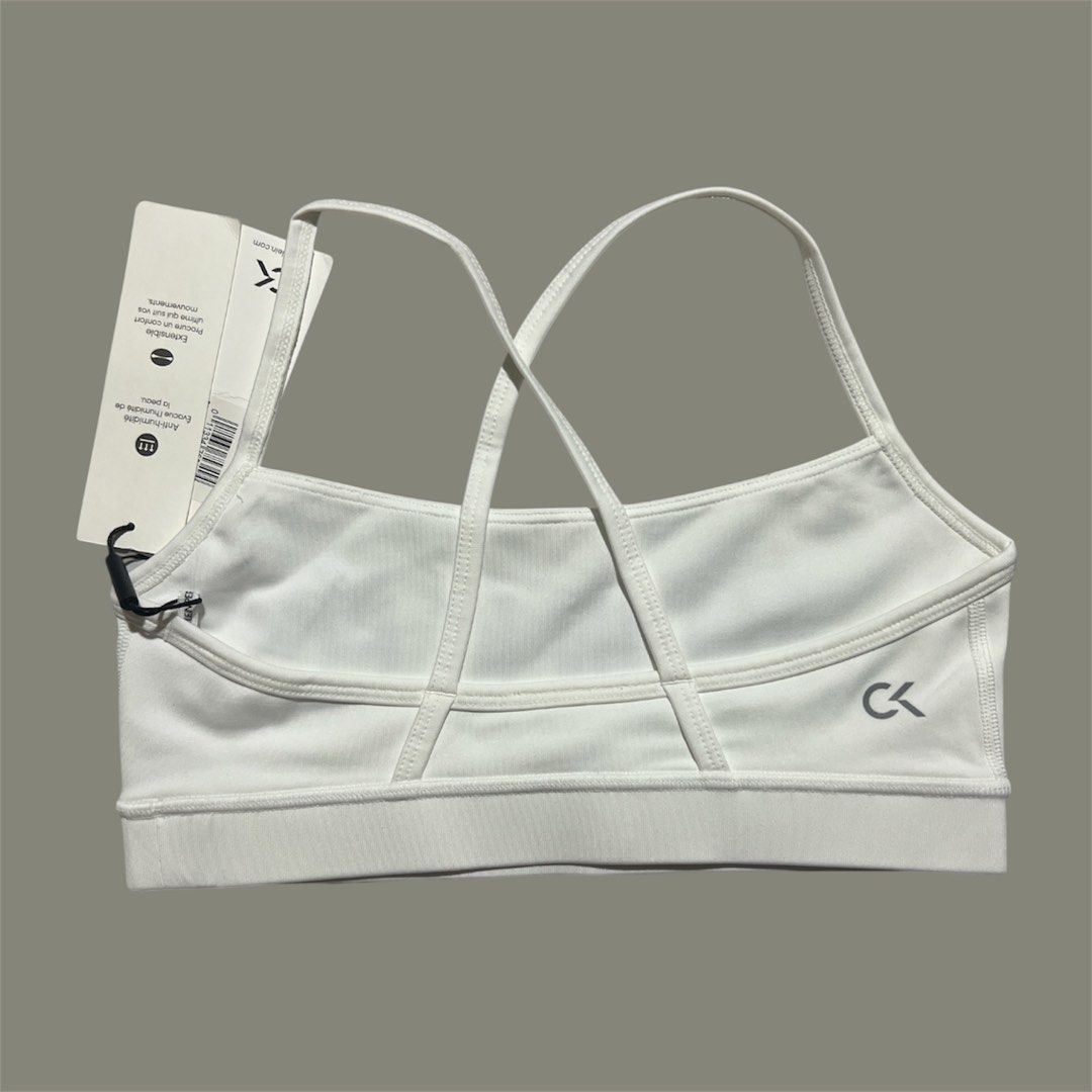 BNWT Calvin Klein performance bra XS (Category: Activewear) located in Iba. Submitted by xooperfindslb (Listing ID 1462617274, Image 3). Description: Brand new with tag Calvin Klein performance bra White Xs Brand new No issue.