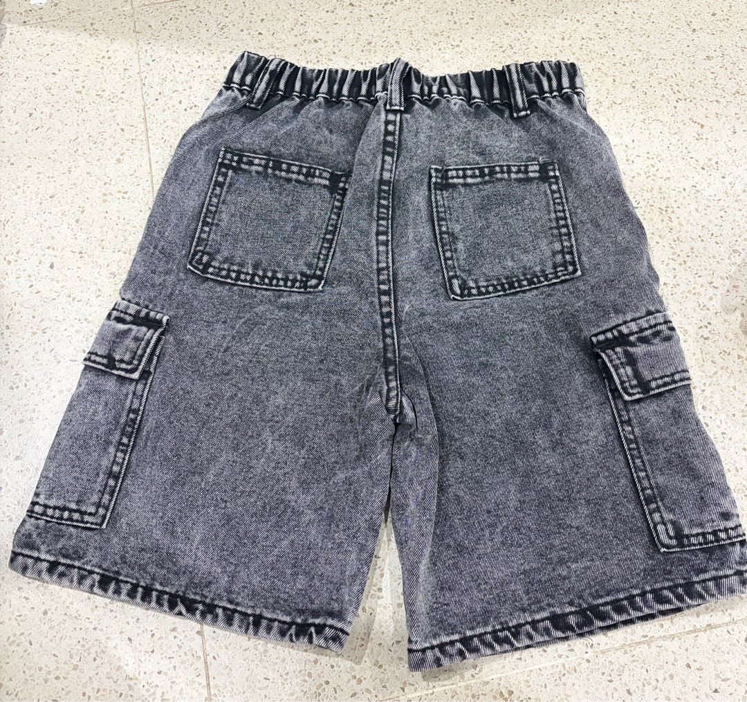 Boys Kids Denim Shorts (Category: Babies & Kids Fashion) located in Manila. Submitted by quaintrelle_ (Listing ID 1462588634, Image 2). Description: ✅ Shein Kids ✅ Black Hard Denim Shorts ✅ Size 9Y on tag ✅ Pristine Condition 10/10 / like new ✅ No flaws, issues at all .