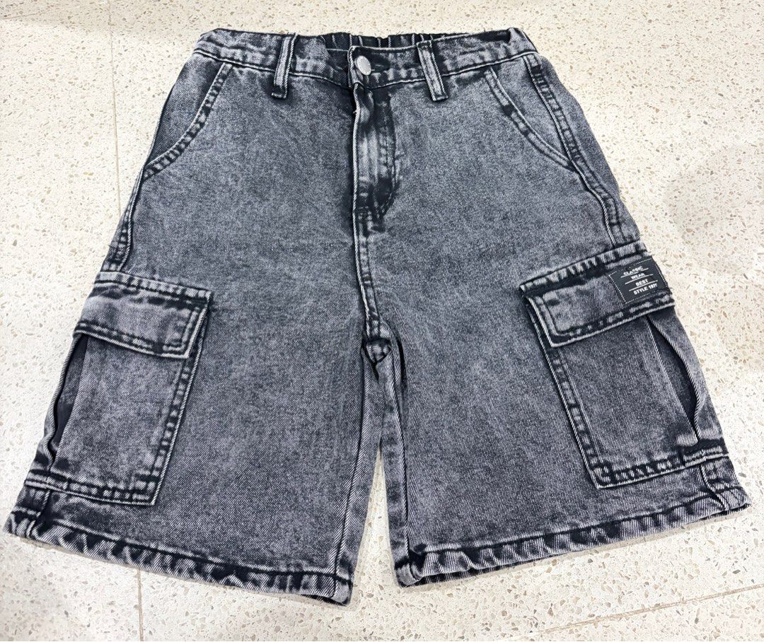Boys Kids Denim Shorts (Category: Babies & Kids Fashion) located in Manila. Submitted by quaintrelle_ (Listing ID 1462588634, Image 1). Description: ✅ Shein Kids ✅ Black Hard Denim Shorts ✅ Size 9Y on tag ✅ Pristine Condition 10/10 / like new ✅ No flaws, issues at all .