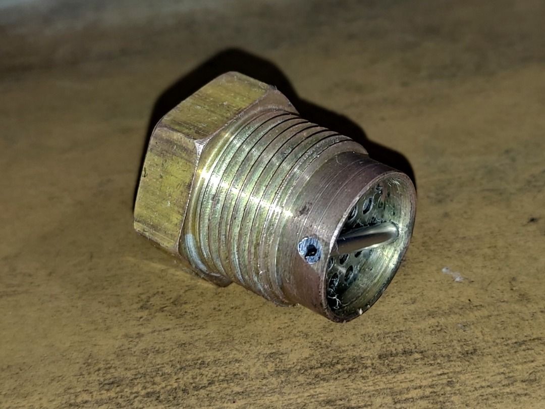 Breather Drain for High Power Sealed Electrical Enclosure 3/4 thread (Category: Caps & Hats) located in Paranaque City. Submitted by marvin.cavalida (Listing ID 1462645640, Image 2). Description: Brass Breather Drain for Electrical Enclosure 3/4 thread Anti explosion breather valve for high power sealed enclosure Prevents accumulation of gasses inside sealed electrical panels Inspect and pick up at: 12 Pluto St. Bricktown, Brgy. Moonwalk, Paranaq