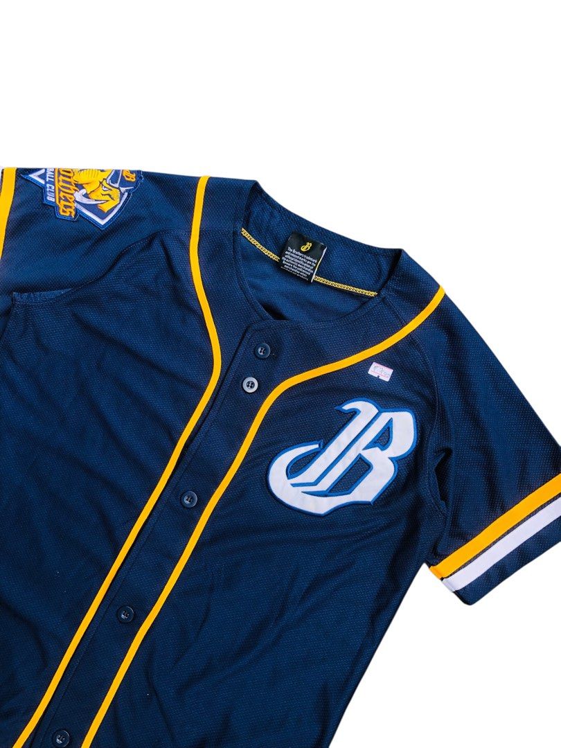 Brothers Y2k Baseball Jersey (Category: Activewear) located in Angeles City. Submitted by wwdrip (Listing ID 1462593217, Image 2). Description: Brothers Y2k Baseball Jersey♻️ •Width : 18 •Length : 26 •Size : S •Color rate : 9.6/10 •Condition : excellent to as new •no issue ₱650.