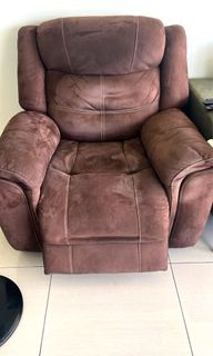 (Category: ) located in . Submitted by yanifaridpreloved (Listing ID 1462507397, Image 1). Description: .
