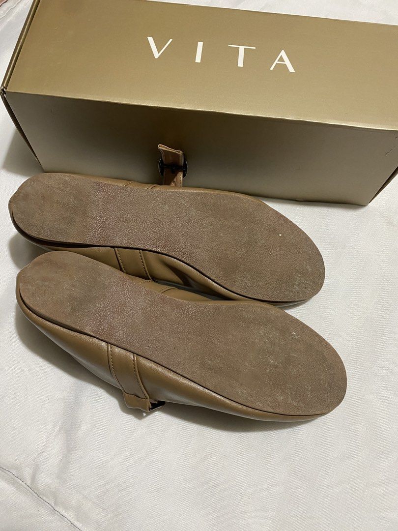 Brown Mary Jane Flats 🤎 (Category: Flats & Sandals) located in Tanza. Submitted by vhies_closet24 (Listing ID 1462636537, Image 3). Description: Pre-loved, good condition ✨ Classic Mary Jane style 📌 Size: 37 📦 Ready for a new owner.