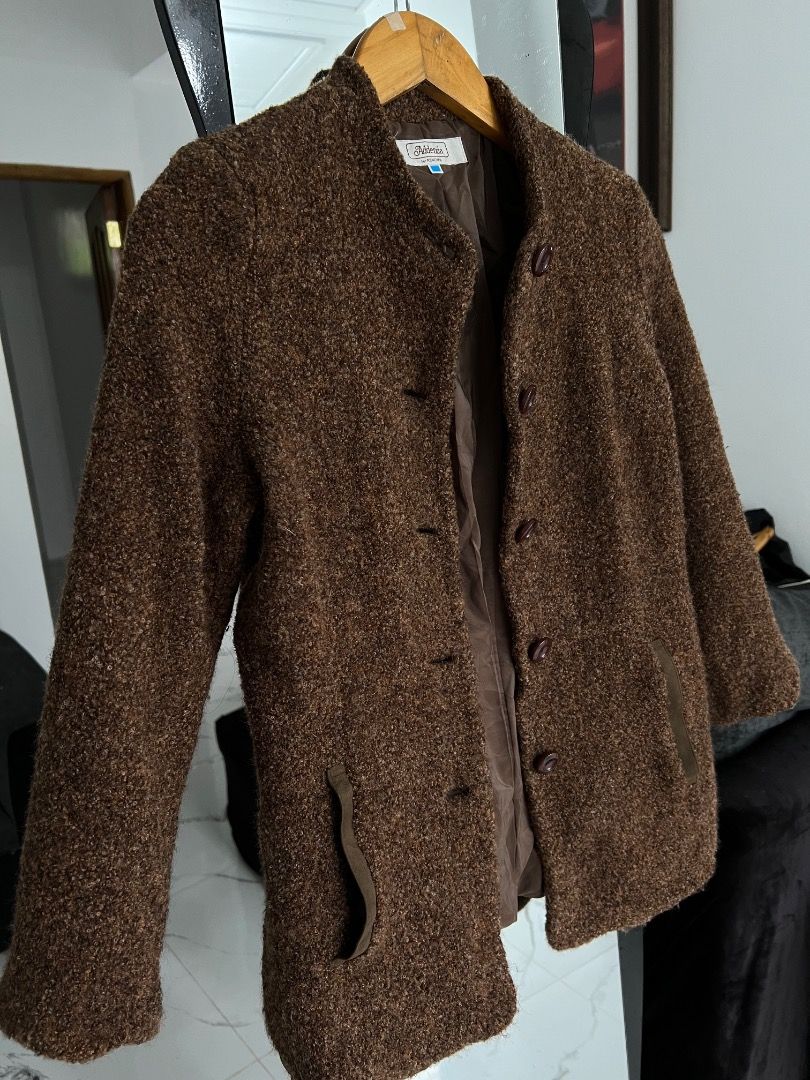 Brown Textured Tweed Collarless Jacket (Category: Coats, Jackets and Outerwear) located in Baguio. Submitted by pureearth.5f1c08 (Listing ID 1462539548, Image 2). Description: - Brown textured jacket with a tweed-like material - Collarless design with button-up front - Two pocket details on the front - Fully lined interior - Great for layering.