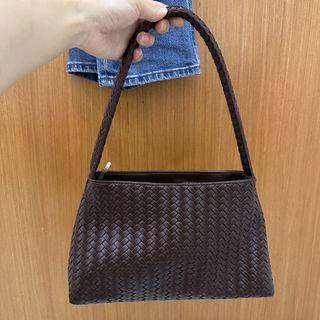 (Category: ) located in . Submitted by thriftythrifted (Listing ID 1462577669, Image 1). Description: .