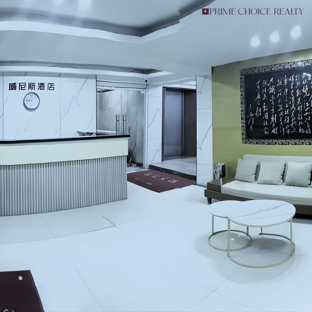 Building with Hotel, Karaoke, and Restaurant (Category: Commercial) located in Quezon City. Submitted by primechoicerealtyinc (Listing ID 1462528732, Image 2). Description: FOR SALE BUILDING WITH HOTEL, KARAOKE & RESTAURANT – MANILA CITY Asking Price: ₱610,329/sqm Property Details: • Lot Area: 1,065 sqm • Land Classification: Mixed-Use • FAR: Open • Title: Clean, under corporation • Current Use: Hotel, Karaoke & Restaurant 📍 Strategic Location –