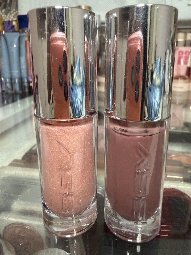 BUNDLE Issy Fat Gloss Macabre / Show Off (Category: Makeup) located in Paranaque City. Submitted by wakeupnmakeup.ph (Listing ID 1462659783, Image 1). Description: Take all Used once With bixes.