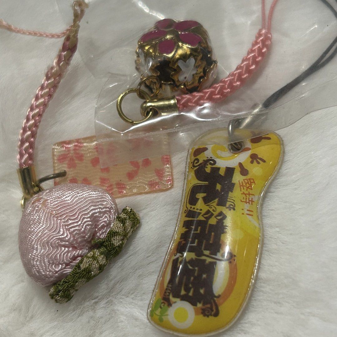 Bundle Lucky Charms (Category: Charms) located in Quezon City. Submitted by kitsune.treasures (Listing ID 1462593367, Image 3). Description: *First to pay policy! *1 day reservation only. Failure to pay on time, auto cancel. 📍Quezon City * MOD: J&T | Lalamove * MOP: GCASH | BPI 📦ON HAND AND READY TO SHIP! CONDITION: WHAT YOU SEE IS WHAT YOU GET. Dimensions: Kindly check the photos for the actual measurements. Please check all the photos for the