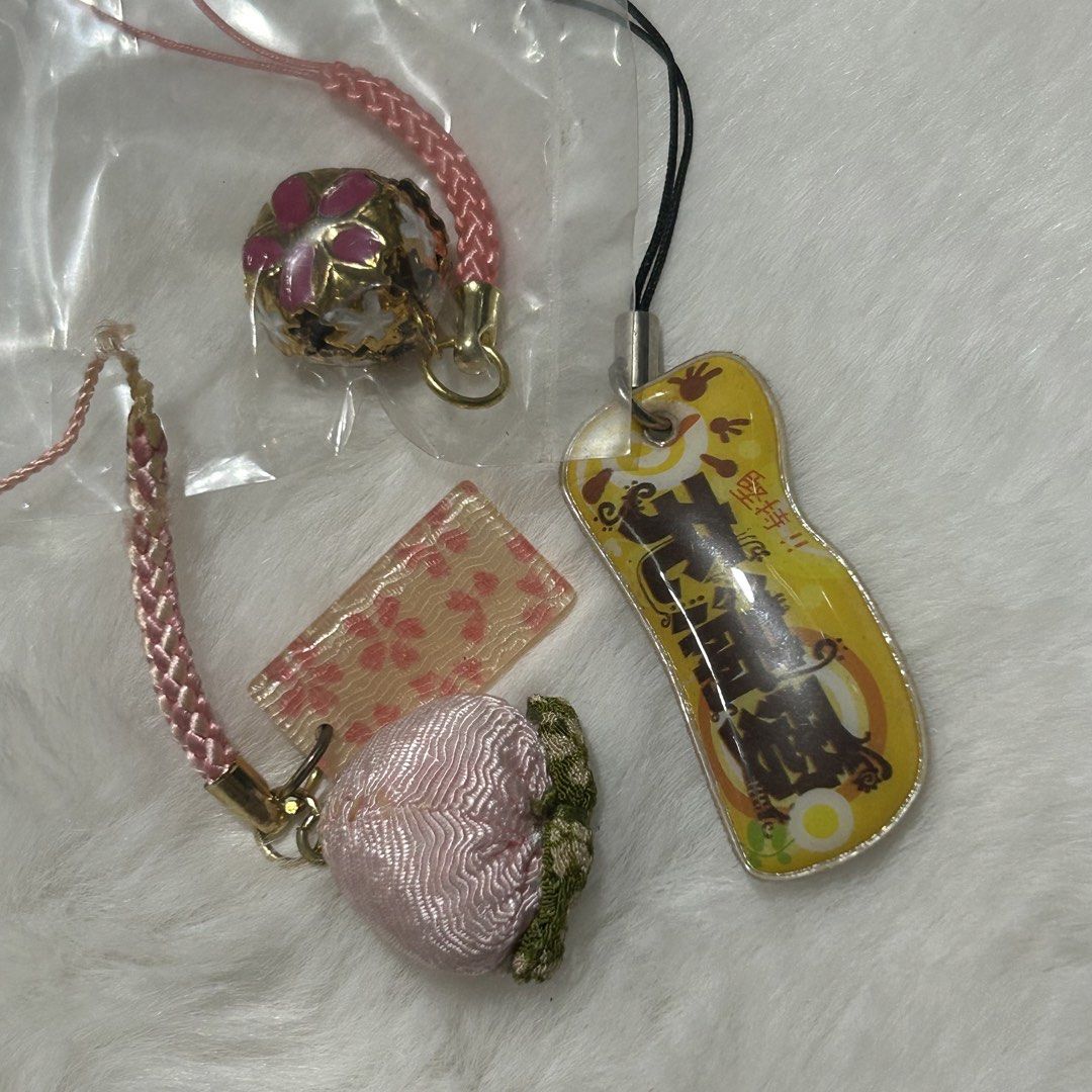 Bundle Lucky Charms (Category: Charms) located in Quezon City. Submitted by kitsune.treasures (Listing ID 1462593367, Image 1). Description: *First to pay policy! *1 day reservation only. Failure to pay on time, auto cancel. 📍Quezon City * MOD: J&T | Lalamove * MOP: GCASH | BPI 📦ON HAND AND READY TO SHIP! CONDITION: WHAT YOU SEE IS WHAT YOU GET. Dimensions: Kindly check the photos for the actual measurements. Please check all the photos for the