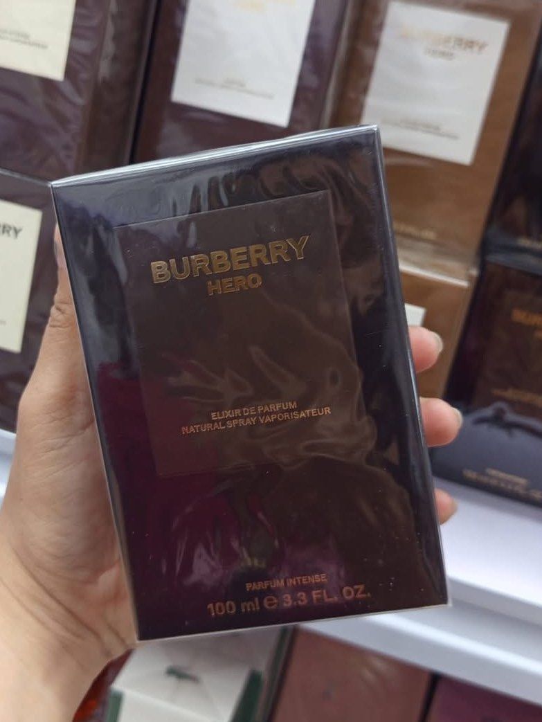 BURBERRY HERO ELIXIR DE PARFUM | PREMIUM QUALITY (Category: Fragrance & Deodorants) located in Quezon City. Submitted by embere_shop (Listing ID 1462447532, Image 1). Description: 📌 Perfect for yourself or as a gift! ✨ Whether you’re treating yourself or looking for a gift for birthdays and any special occasion, this is a great choice. 💗 The scent is very close to 0G and long-lasting, perfect if you want something that smells premium without go