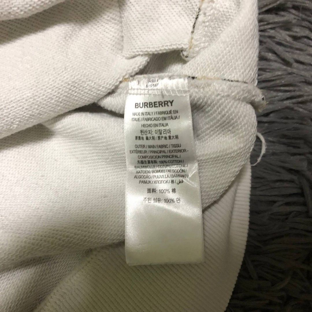 Burberry Hoodie (Category: Activewear) located in Camiling. Submitted by thriftscape2024 (Listing ID 1462585751, Image 3). Description: Excellent Condition Color rate: 9/10 Issue: ❌❌❌ Dimes: W20xL23.