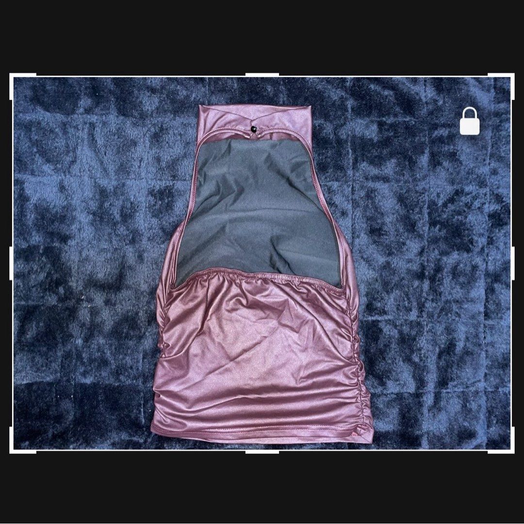 Burgundy backless & sleeveless top (Category: Sleeveless) located in Taguig. Submitted by chichoneyy (Listing ID 1462448297, Image 3). Description: color: burgundy - size: xs (can fit small) - worn thrice #top #sleveelestop #party.