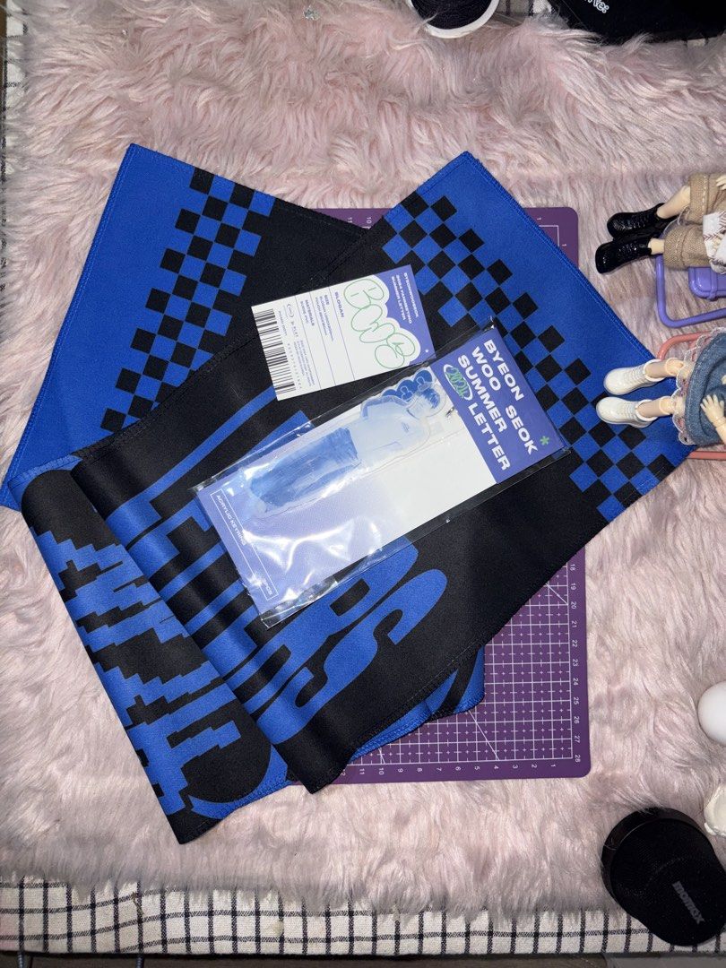 Byeon Wooseok Summer Letter Keychain & Slogan Set (Category: K-Wave Merchandise) located in Manila. Submitted by aleeshamae (Listing ID 1462548514, Image 2). Description: Acrylic Keyring - ₱650 Slogan w/ pc- ₱900 Set Price: ₱1,400 | ₱1,300 payo -both are in good condition -never been used/displayed -will give lots of freebies.