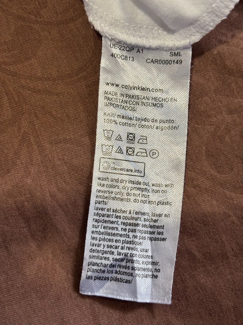 Calvin Klein shirt (Category: Tshirts & Polo Shirts ) located in Davao. Submitted by hippiehappy420 (Listing ID 1462582517, Image 3). Description: Ck shirt Large Very good condition Washed and sanitized ship nationwide Negotiable price Visit my listings for more affordable clothings! Shirt Pants Shorts Caps Bags Jogger Blouse Jeans Hoodies Accessories Etc..