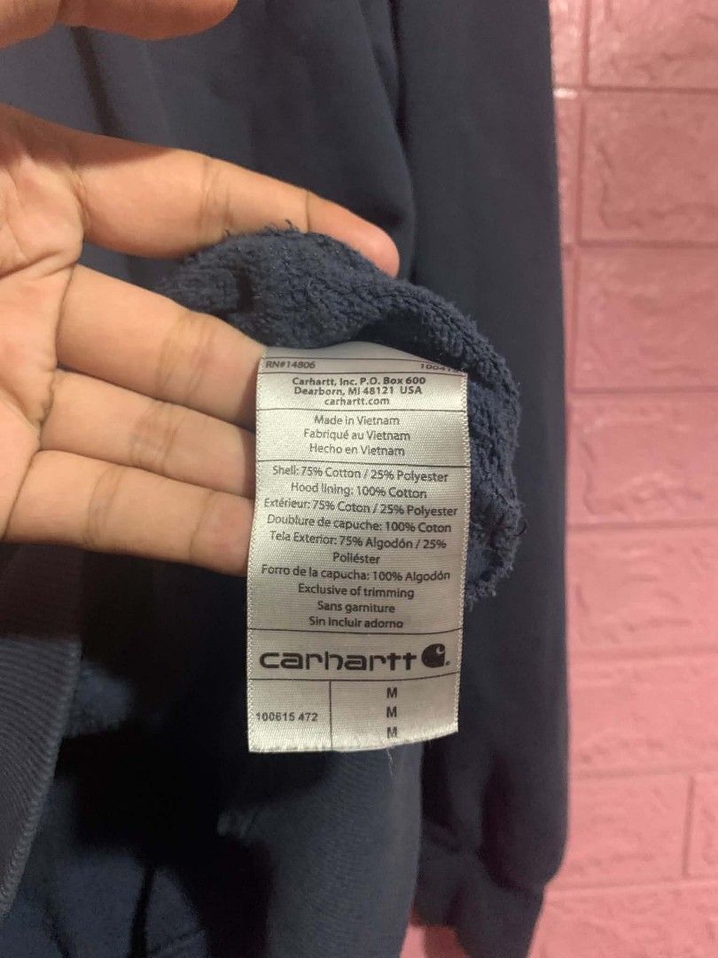 Carhartt Pocket Tee (Category: Tshirts & Polo Shirts ) located in Manila. Submitted by thriftthrity (Listing ID 1462633134, Image 2). Description: .