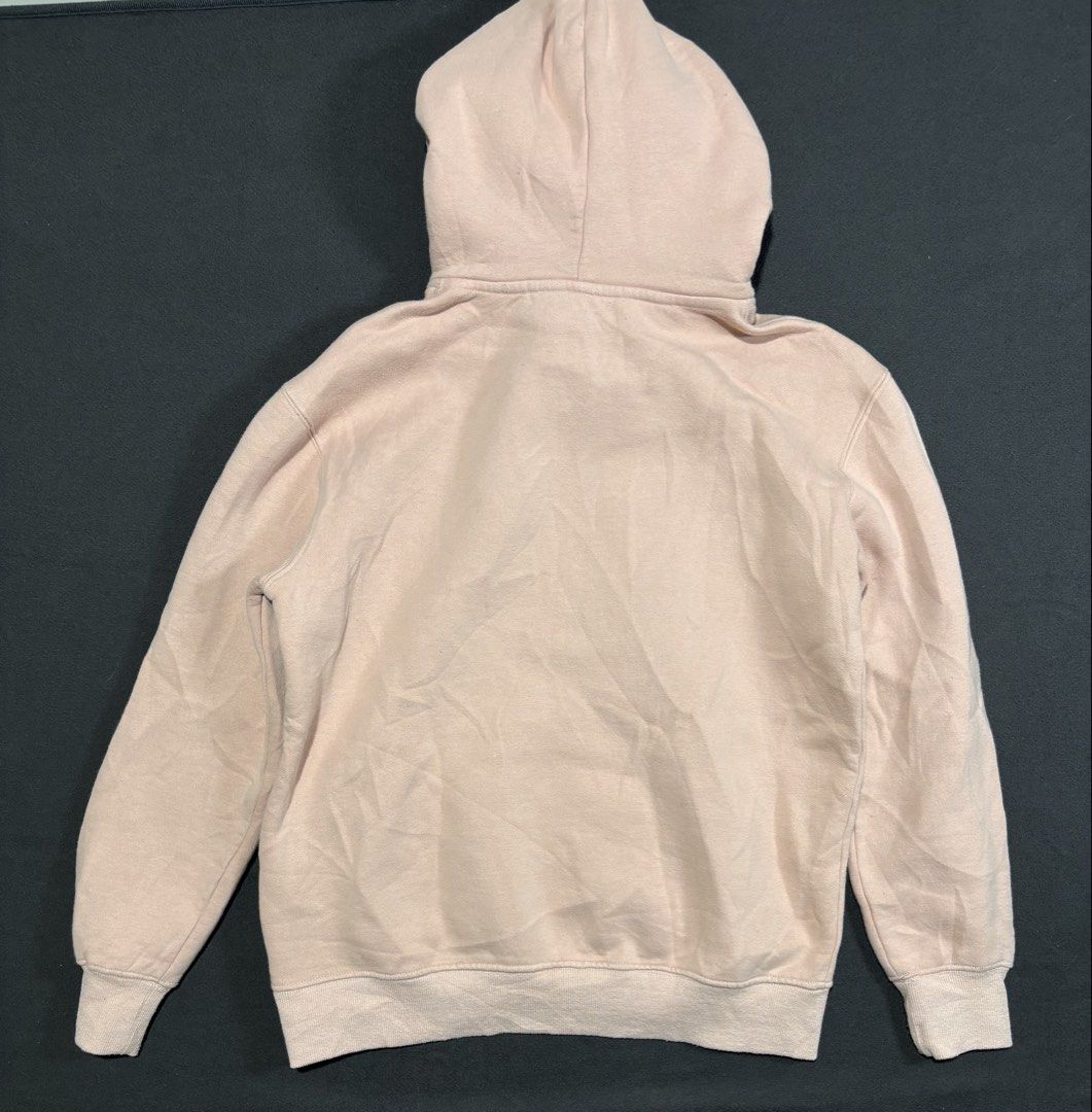 Carhartt Work In Progress Hoodie Pink Size S (Category: Coats, Jackets and Outerwear) located in Mabalacat. Submitted by _limitlessfashion (Listing ID 1462475844, Image 3). Description: - Pink Carhartt WIP hoodie - Features iconic Carhartt WIP logo on the front - Length 25 - Width 22 - Comfortable pullover style - Includes a convenient front pocket - Attached hood for extra warmth and style - Ideal for everyday casual wear - Size: Small (S).