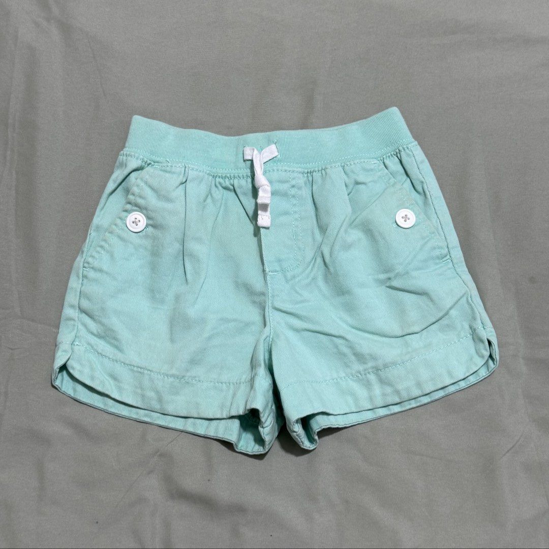 Carters shorts 5Y (Category: Babies & Kids Fashion) located in Las Pinas. Submitted by mieshy (Listing ID 1462605099, Image 1). Description: No flaws, need wash lang Matagal natabi.