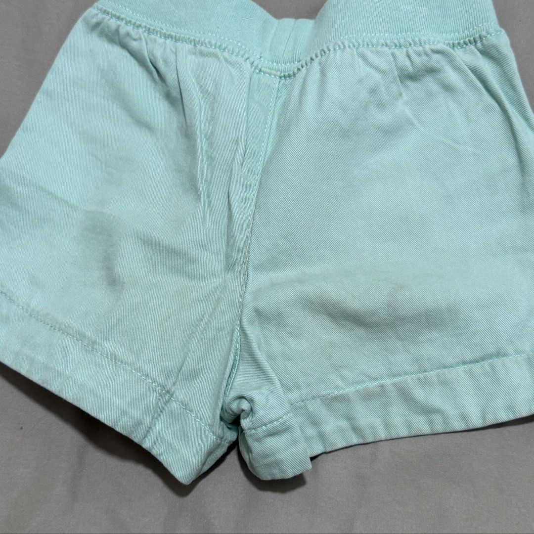Carters shorts 5Y (Category: Babies & Kids Fashion) located in Las Pinas. Submitted by mieshy (Listing ID 1462605099, Image 2). Description: No flaws, need wash lang Matagal natabi.