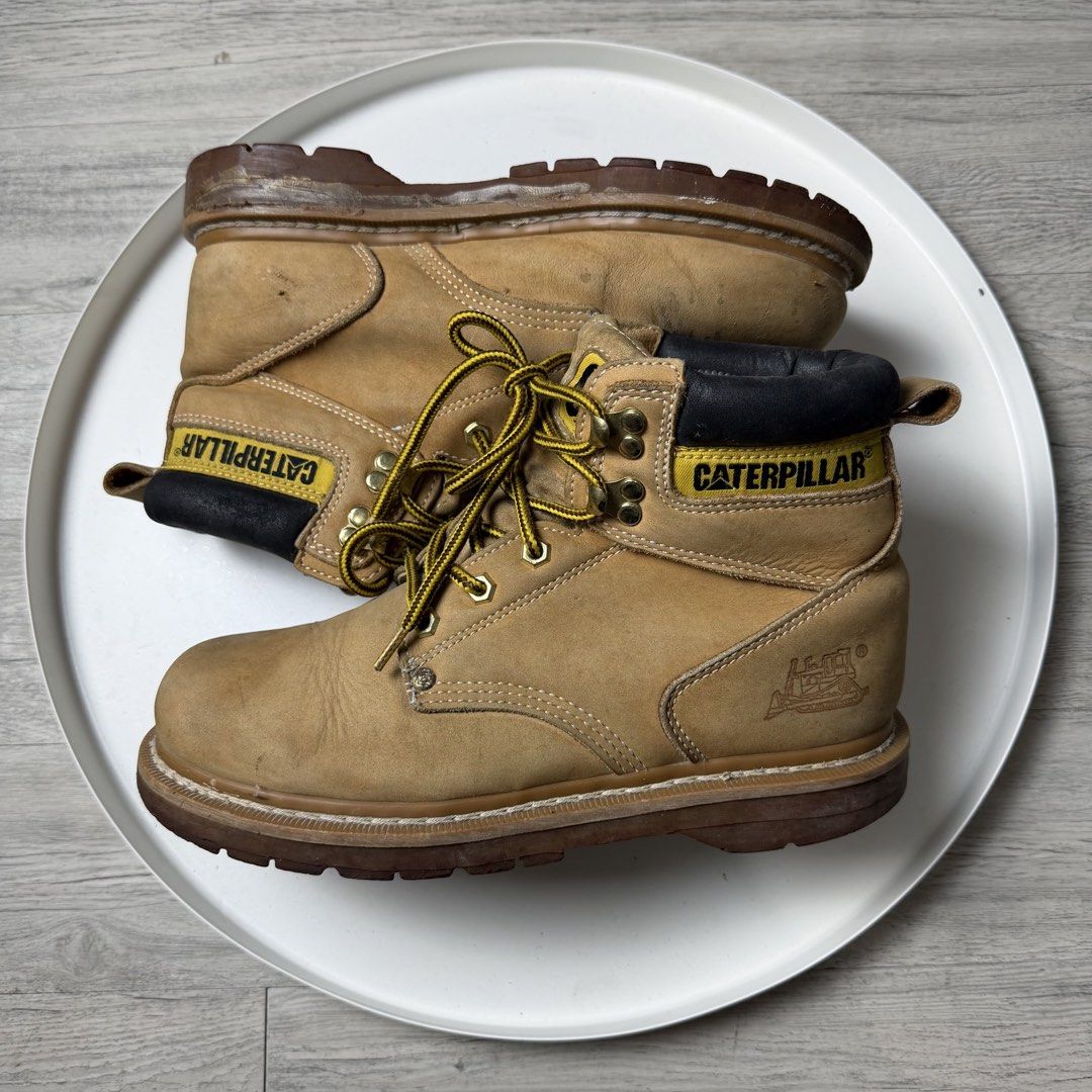 Caterpillar Boots (Timbs like) (Category: Boots) located in Manila. Submitted by wornagainstudios2 (Listing ID 1462635941, Image 1). Description: .