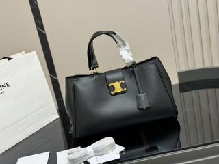 (Category: ) located in . Submitted by luxe.storee (Listing ID 1462596161, Image 1). Description: .