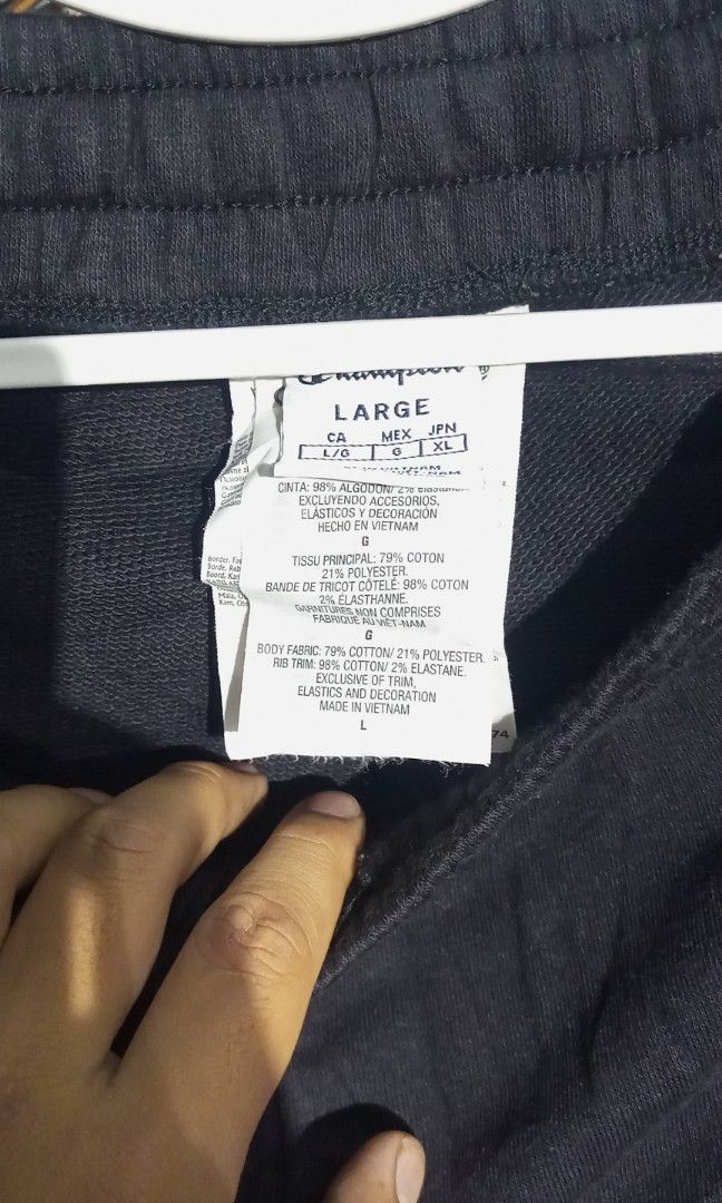 Champion Jogger pants (Category: Joggers) located in Calamba. Submitted by ironjayy050812 (Listing ID 1462566953, Image 2). Description: excellent condition waist - 24 to 34 kasya length - 39.