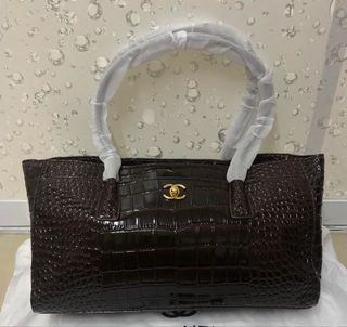 (Category: ) located in . Submitted by cocodeclutter771 (Listing ID 1462630928, Image 1). Description: .