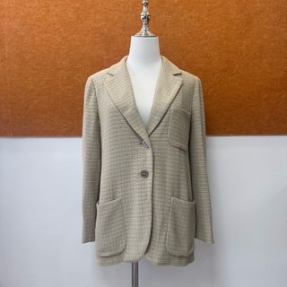 （分類：）位於 。 由 lion_resells 提交（商品編號 1462497489，圖片 1）。簡介： 。