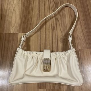 （分類：）位於 。 由 comecomebuy_ 提交（商品編號 1462530969，圖片 1）。簡介： 。