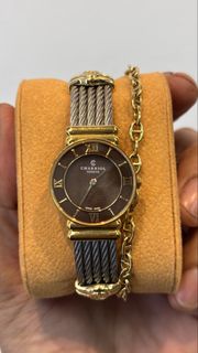 (Category: ) located in . Submitted by shoppersluxe2394 (Listing ID 1462482687, Image 1). Description: .