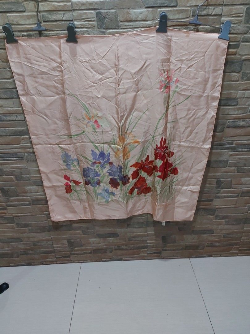 Christian dior scarf (Category: Scarves) located in Quezon City. Submitted by threetwotwo2ndaccount (Listing ID 1462593533, Image 1). Description: christian dior scarf made in france with wash tag hand rolled edges size: 34"×34" bawal sa maselan bawal sa barat.