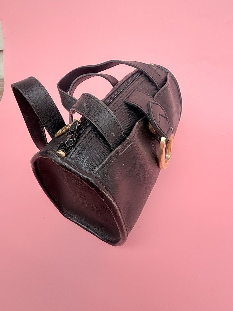 Christian Dior Trotter boston bag 💯 authentic (Category: Luxury Bags & Wallets) located in Manila. Submitted by _prettyquick (Listing ID 1462678053, Image 2). Description: preowned pls manage your expectations 100% authentic Follow us on instagram for more items @_prettyquick.