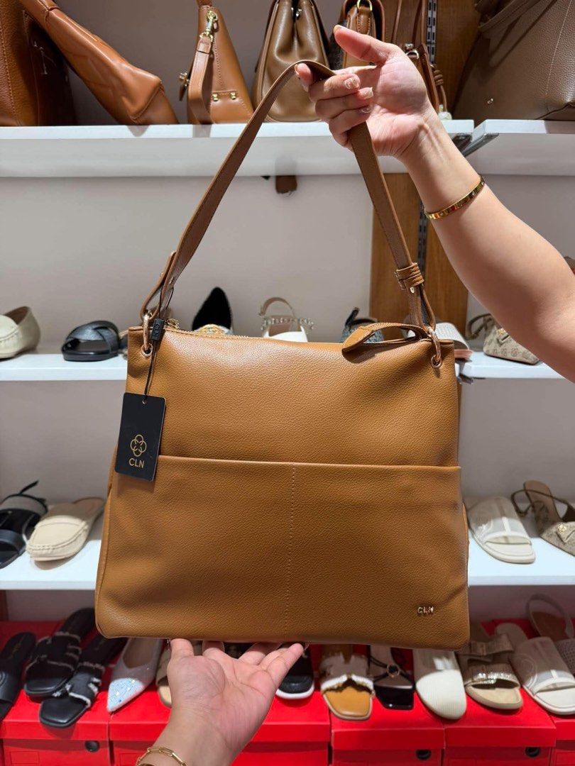 CLN MALL PULL OUT (Category: Shoulder Bags) located in Dagupan City. Submitted by maryennie (Listing ID 1462521079, Image 3). Description: CLN MALL PULLOUT 😍 WITH FREE PAPERBAG 🛍️ ₱2,500 each TERMS AND CONDITIONS: RETURNS, REFUNDS & EXCHANGES • No returns, refunds, or exchanges due to sizing concerns or change of mind. • Returns, refunds, or exchanges are only accepted for incorrect missing item (s). • A complete unboxing video (starting from t