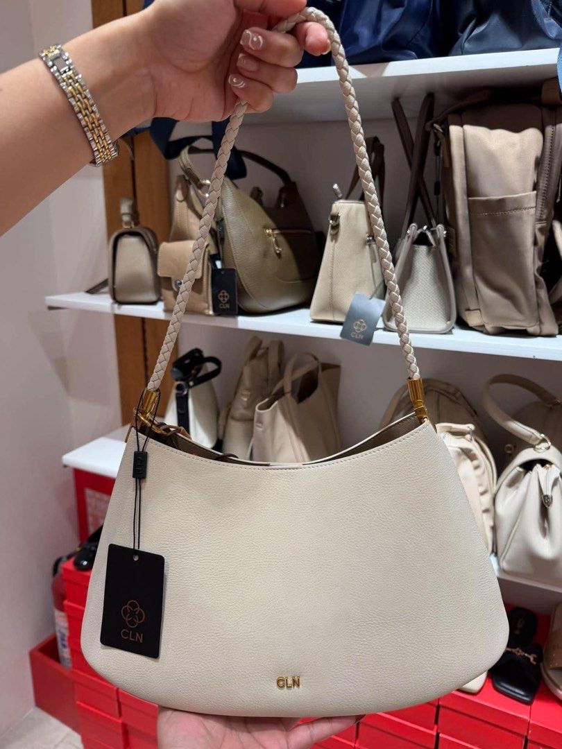 CLN MALL PULLOUT BAGD (Category: Shoulder Bags) located in Dagupan City. Submitted by maryennie (Listing ID 1462520451, Image 3). Description: CLN MALL PULLOUT WITH FREE PAPERBAG 🛍️ ₱2,500 TERMS AND CONDITIONS: RETURNS, REFUNDS & EXCHANGES • No returns, refunds, or exchanges due to sizing concerns or change of mind. • Returns, refunds, or exchanges are only accepted for incorrect missing item (s). • A complete unboxing video (starting from the u